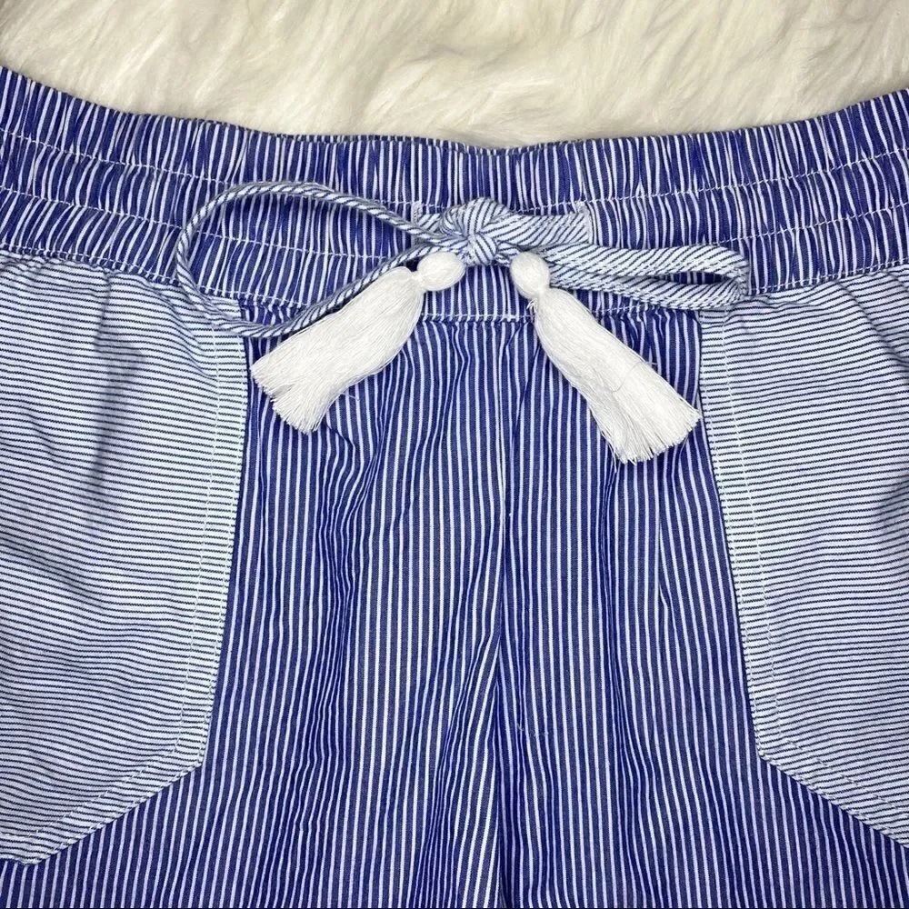 Vineyard Vines mix print shorts w drawstring waist
